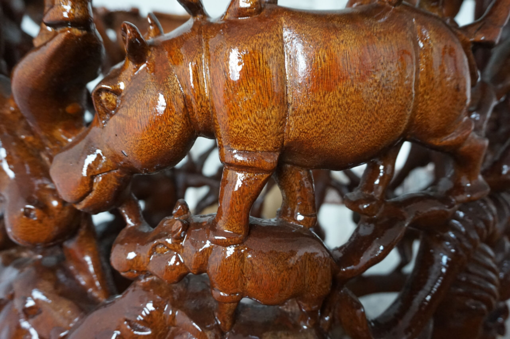 Animal Carving Style Sculpture – Hand-Carved African Wildlife Art for Luxury Dubai