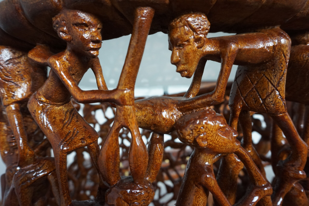 Makonde Hand-Carved Coffee Table – Luxury Ebony Tribal Art for Dubai Interiors
