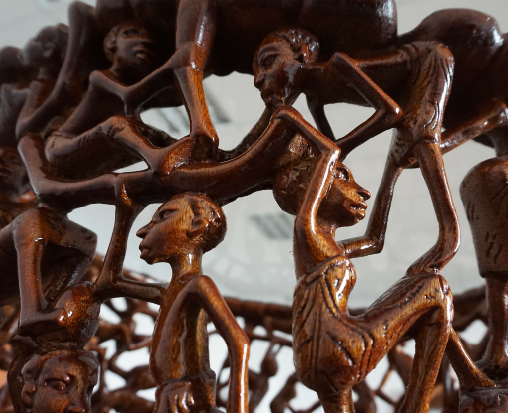 Makonde Hand-Carved Coffee Table – Luxury Ebony Tribal Art for Dubai Interiors
