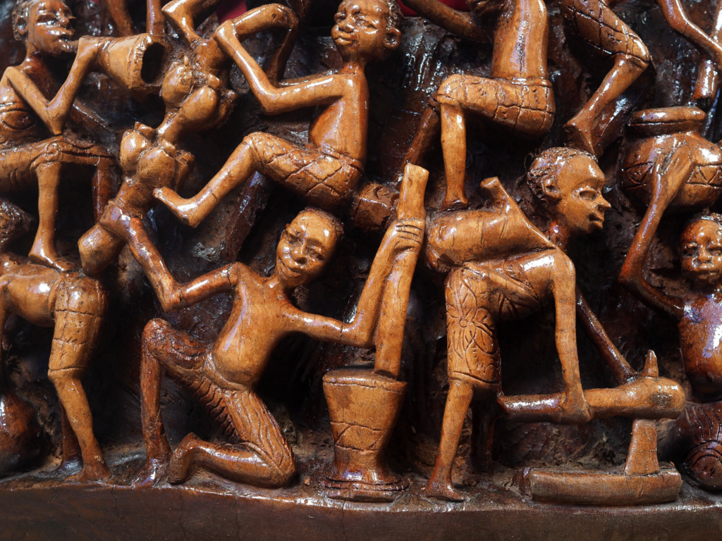 Makonde 2 Armchair – Hand-Carved African Hardwood Tribal Art Furniture for Luxury Dubai