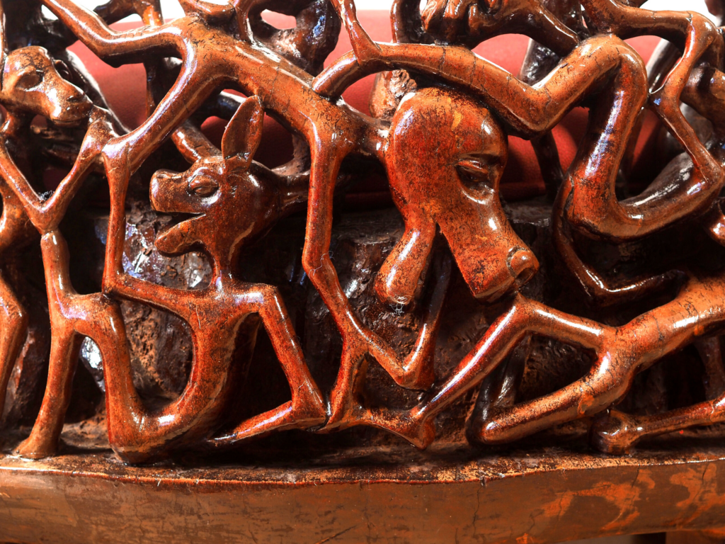 WANDA Sculptural Armchair – Luxury Hand-Carved Art Chair for Dubai Interiors