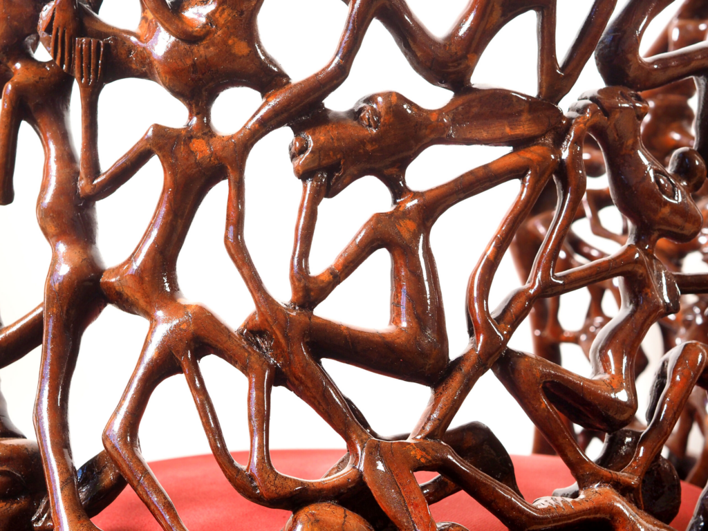 WANDA Sculptural Armchair – Luxury Hand-Carved Art Chair for Dubai Interiors