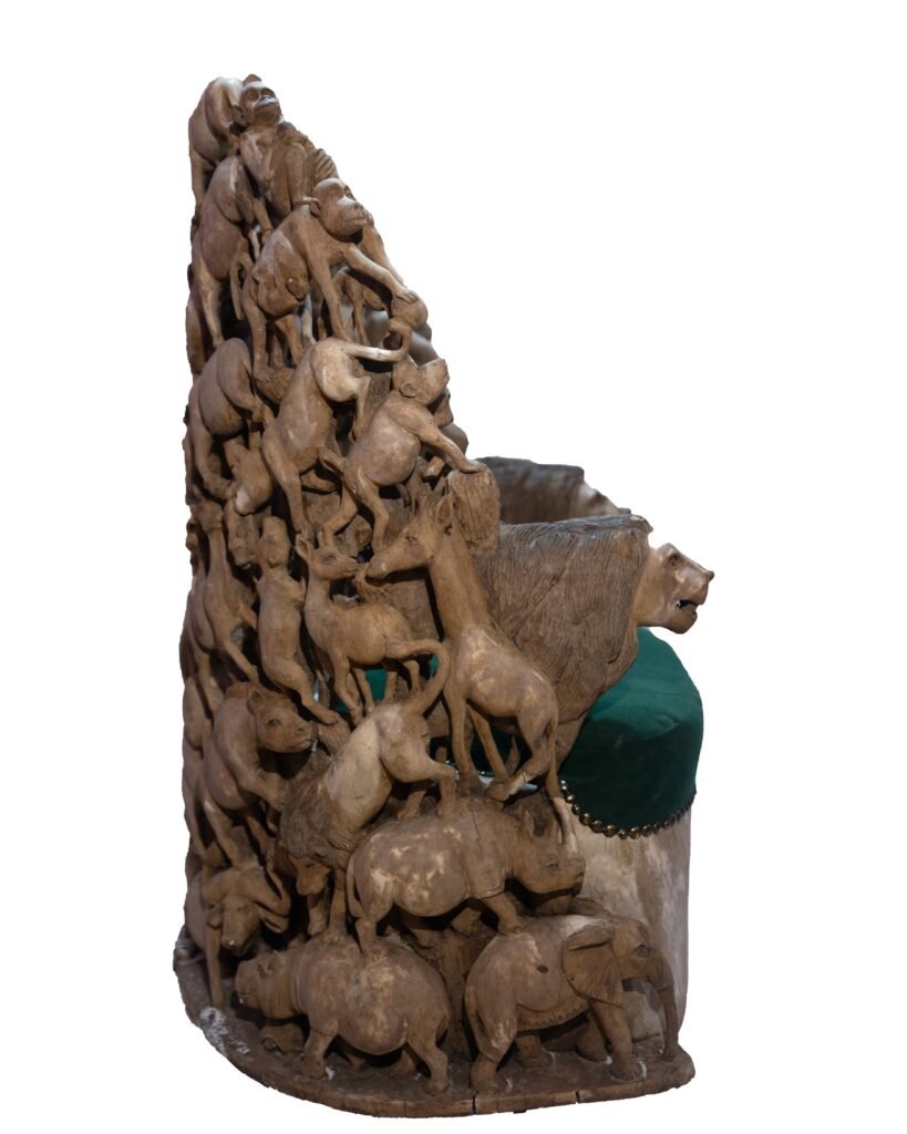 Wildlife Sculptural Throne Chair – Luxury Hand-Carved Masterpiece for Dubai Interiors