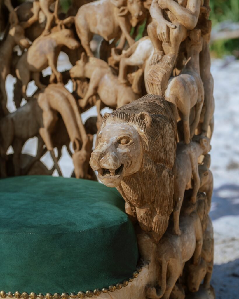 Wildlife Sculptural Throne Chair – Luxury Hand-Carved Masterpiece for Dubai Interiors