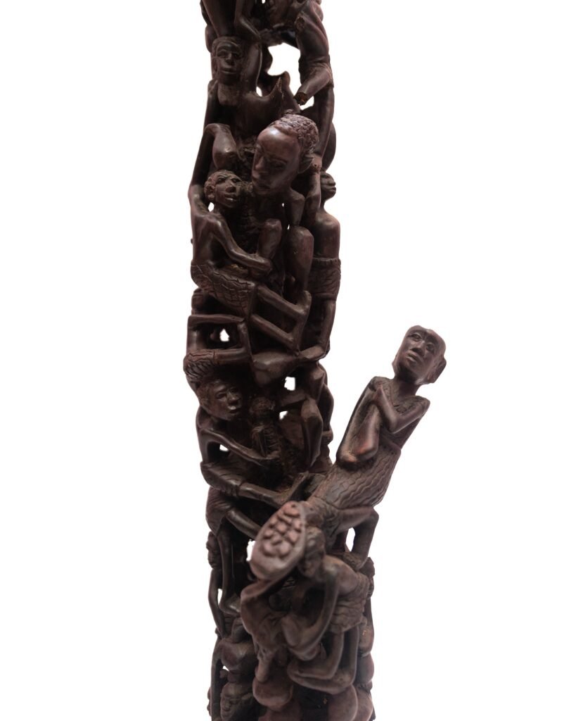 Tall Makonde Ebony Sculptural Floor Lamp – Luxury Hand-Carved Art Lighting for Dubai Interiors